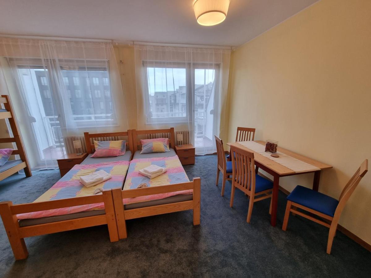 Spirit Hostel And Apartments Beograd Ngoại thất bức ảnh