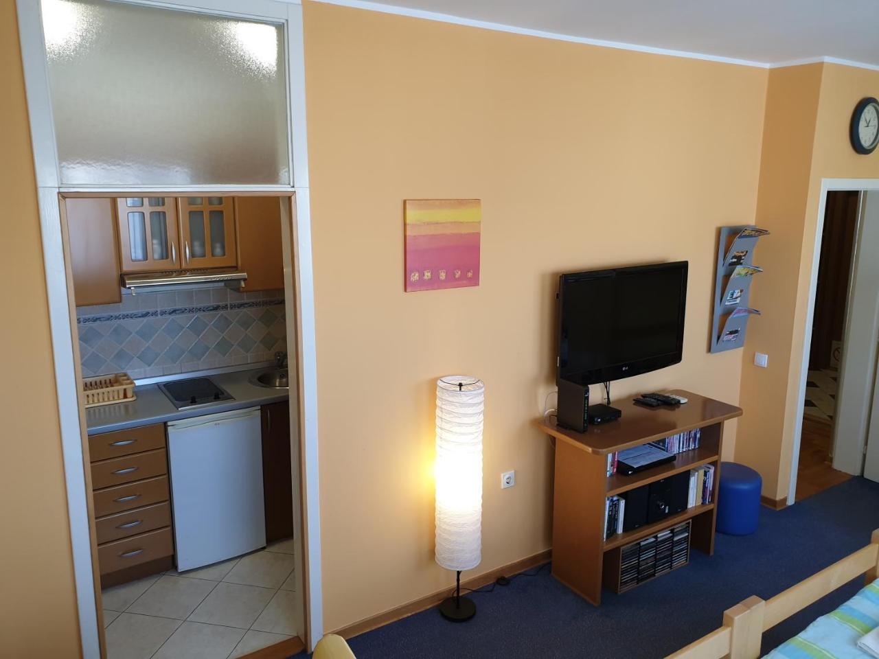 Spirit Hostel And Apartments Beograd Ngoại thất bức ảnh