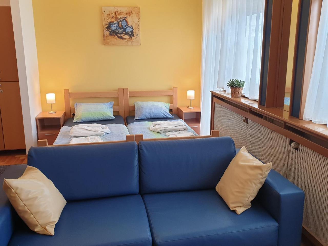 Spirit Hostel And Apartments Beograd Ngoại thất bức ảnh