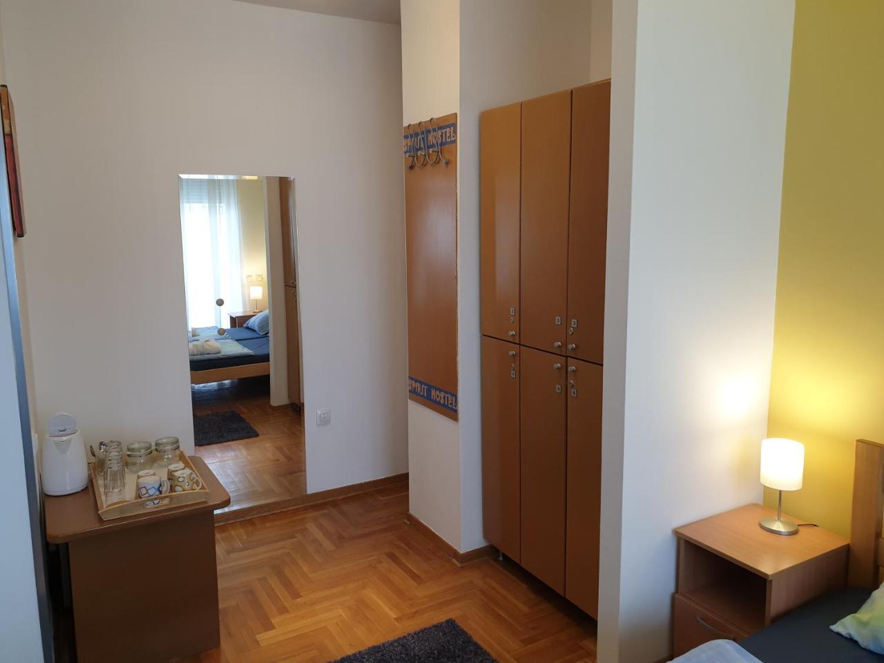 Spirit Hostel And Apartments Beograd Ngoại thất bức ảnh