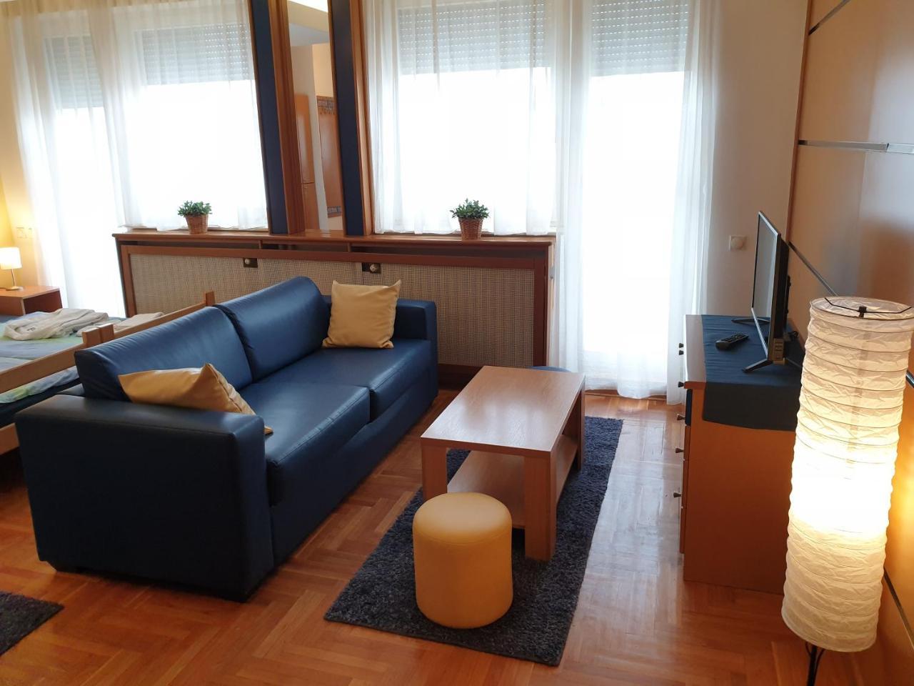 Spirit Hostel And Apartments Beograd Ngoại thất bức ảnh